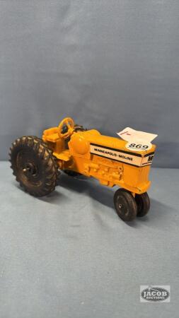 MINNEAPOLIS-MOLINE NARROW FRONT TRACTOR