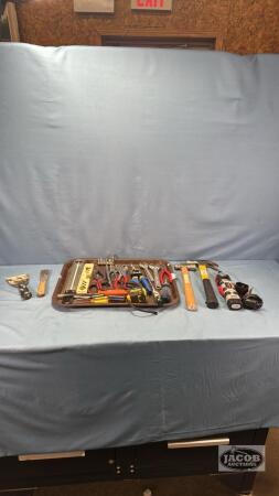 ASSORTMENT OF HAND TOOLS