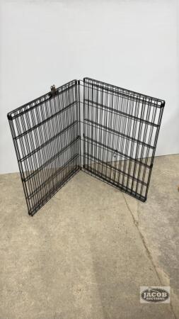 WIRE MESH DOG PEN