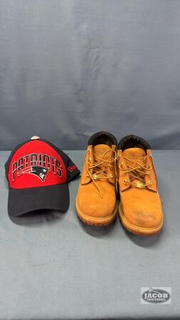 PAIR OF TIMBERLAND WOMENS 7.5 BOOTS
