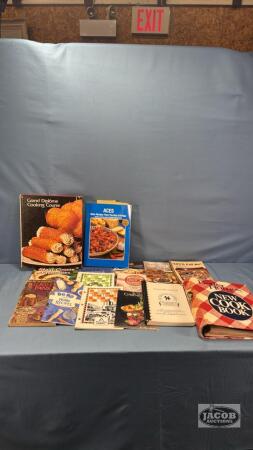 APPROX. 16 COOKBOOKS