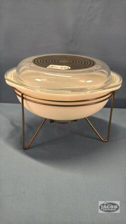 PYREX 2QT CASSEROLE BOWL WITH LID & STAND