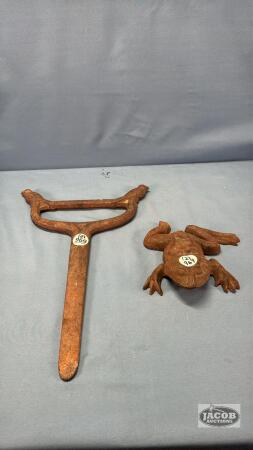 CAST IRON BOOT SCRAPER & CAST IRON FROG