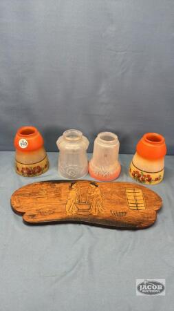 (4) LAMP SHADES ON A ORIENTAL 15IN WALL PLAQUE