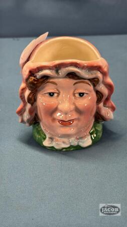 BESWICK 1205 "MRS VARDEN" CERAMIC FIGURINE