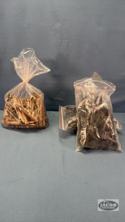 GARDEN STAKES & WOODEN CLOTHES PINS