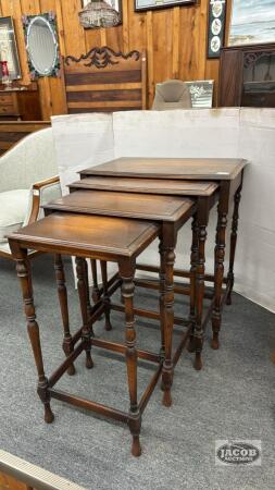 WALNUT 4PC NESTING TABLE SET