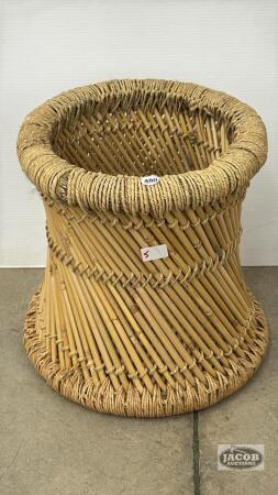 WOVEN CIRCULAR STORAGE UNIT