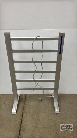 ELECTRIC BLANKET OR TOWEL WARMER