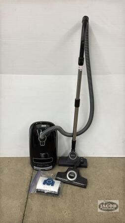 MIELE VACCUM