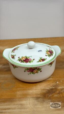 ROYAL ALBERT "OLD COUNTRY ROSES" LOT