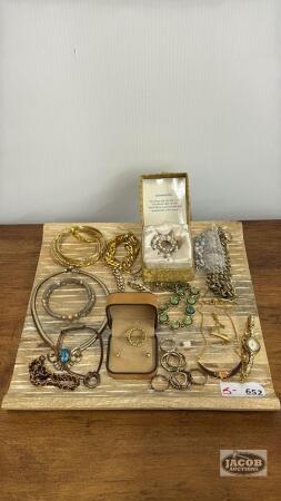 ASSORTED JEWELLERY LOT