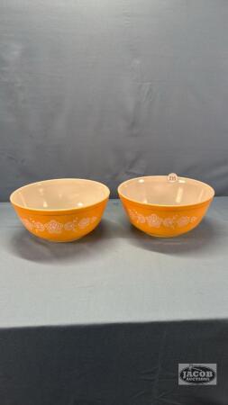 (2) PYREX 2.5QT MIXING BOWL