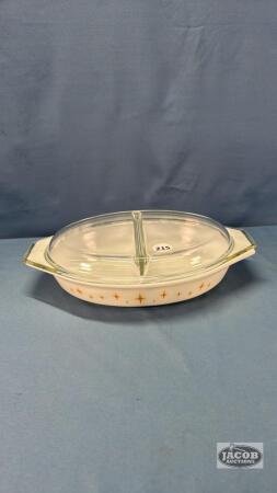 1.5QT PYREX DIVIDED CASSEROLE DISH WITH LID
