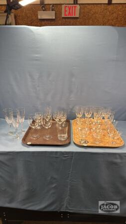 ASSORTED LOT OF MISCELLANOUS STEMWARE
