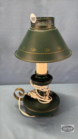 METAL FINGER STYLE 13IN TALL LAMP