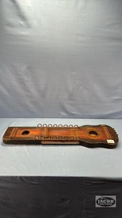 VINTAGE UKELIN STRING INSTRUMENT