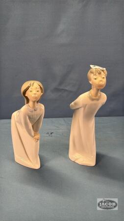 PAIR OF LLADRO FIGURINES