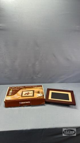 DIGITAL PICTURE FRAME