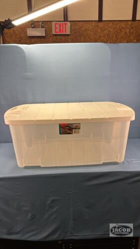 RUBBERMAID TOTE 109L