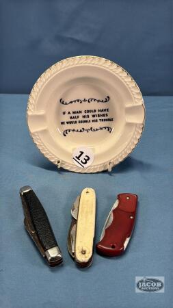 (3) JACK KNIVES IN ASH TRAY