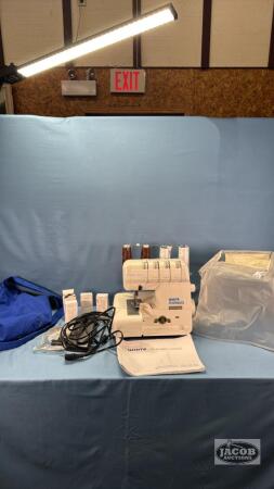 WHITE SUPERLOCK ELECTRIC 1934D SEWING MACHINE