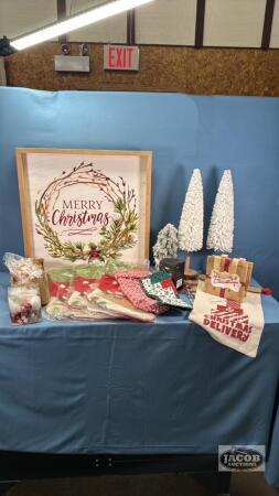 CHRISTMAS DECORATION LOT
