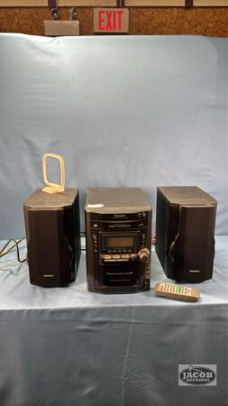 PANASONIC 5 CD CHANGER STEREO SYSTEM