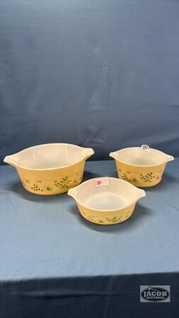(3) MATCHING PYREX BOWLS