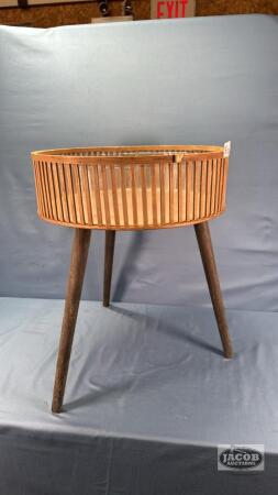 3 LEGGED PLANT STAND