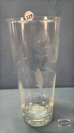 11IN ETCHED GLASS VASE