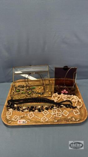 ASSORTED JEWELLERY LOT