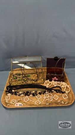 ASSORTED JEWELLERY LOT