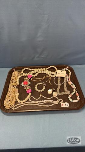 ASSORTED JEWELLERY LOT