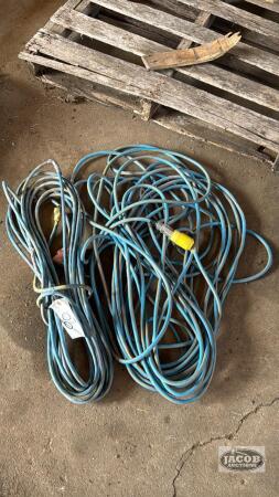 (2) EXTENSION CORDS