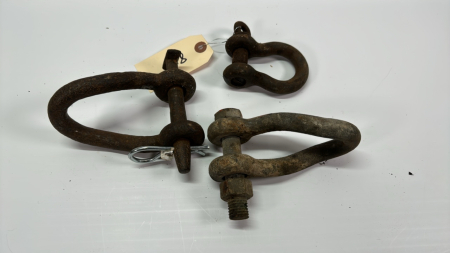 2 Twisted Clevises & 1 Shackle