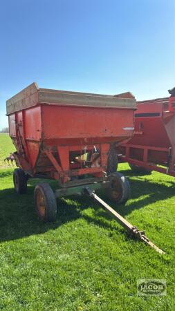 TURNCO APPROX. 275 BUSHEL GRAVITY WAGON
