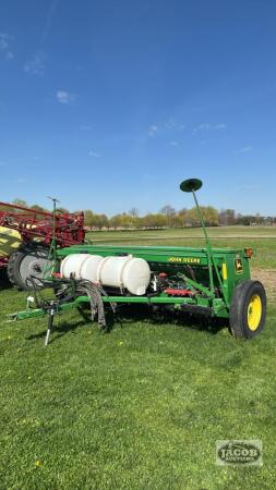 JOHN DEERE 450 21 RUN SEED DRILL