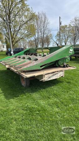 JOHN DEERE 643 CORN HEAD