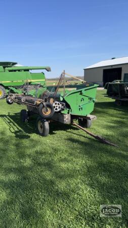 JOHN DEERE 212 PICKUP HEAD