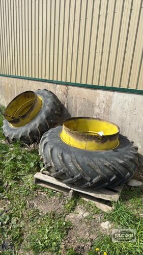 SET OF GOODYEAR SNAP-ON DUALS
