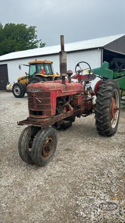 FARMALL H GAS TRACTOR