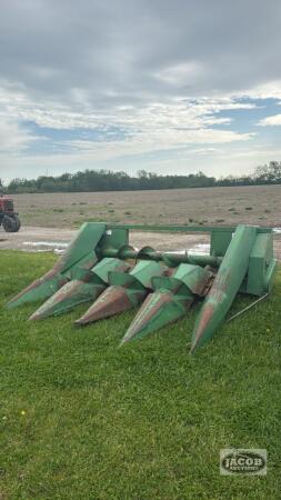 JOHN DEERE 4 ROW CORN HEAD