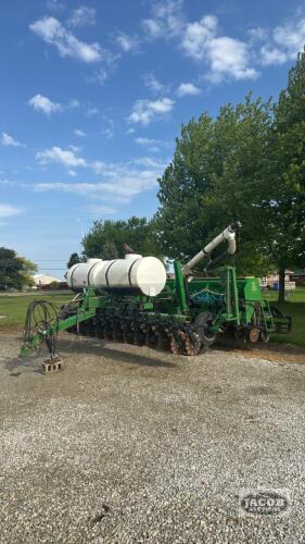 GREAT PLAINS SOLID STAND 15FT NO-TILL SEED DRILL