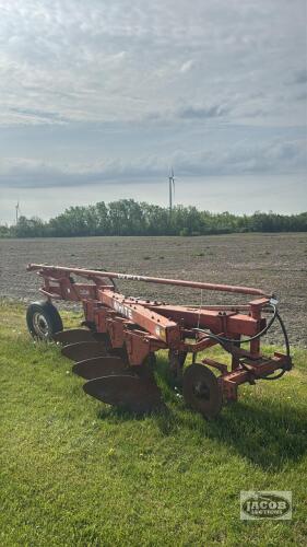 WHITE 508 FOUR FURROW PLOW