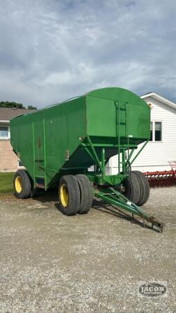 DERYNCK 500BU GRAVITY WAGON