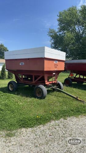 MARKET 250BU GRAVITY WAGON
