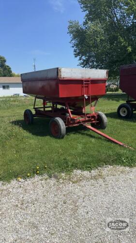 APPROX 150BU GRAVITY WAGON