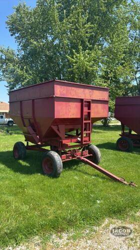 J&M APPROX 220BU GRAVITY WAGON