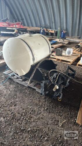 150 GALLON LIQUID FERTILIZER TANK AND KIT